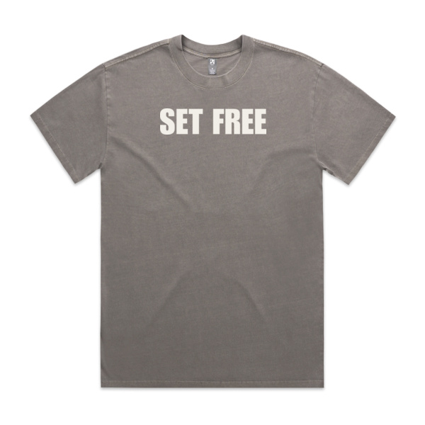 SET FREE MEN'S TEE (HEAVY) Thumbnail